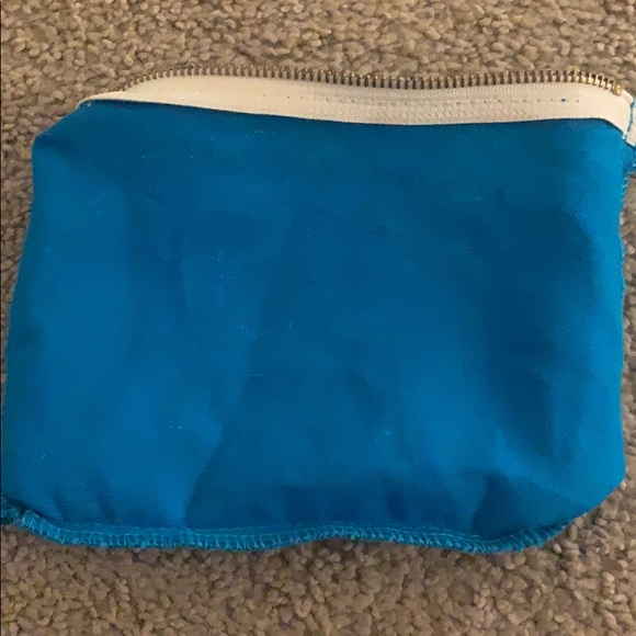 Flight 001 pouch - Picture 11 of 16